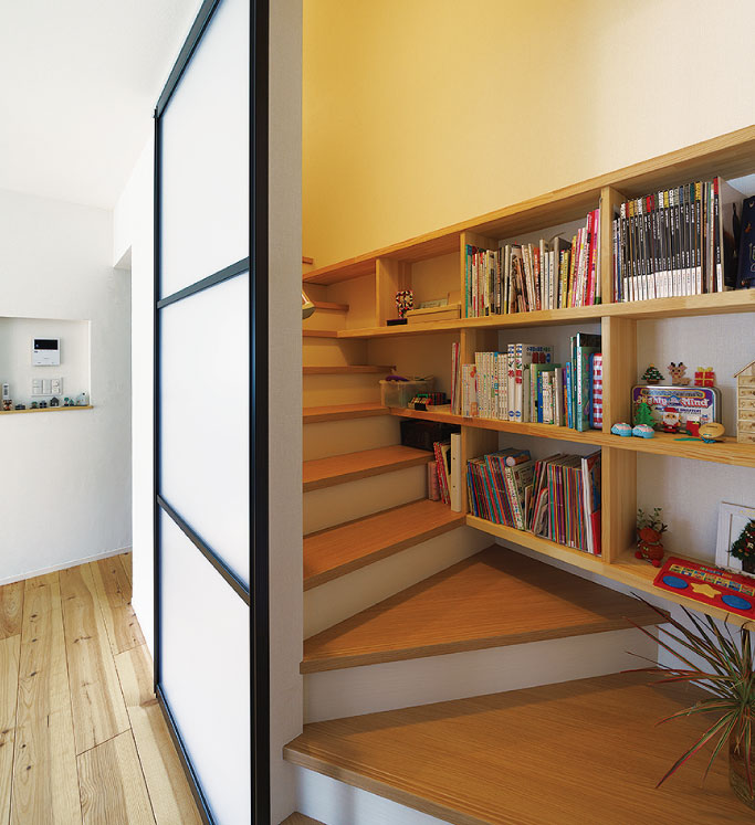 屋外と屋内を緩やかにつなぐ家
